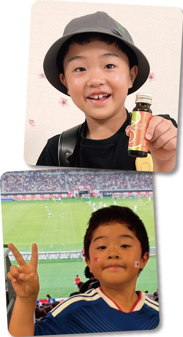 SO ENERGIEを手にするお子様